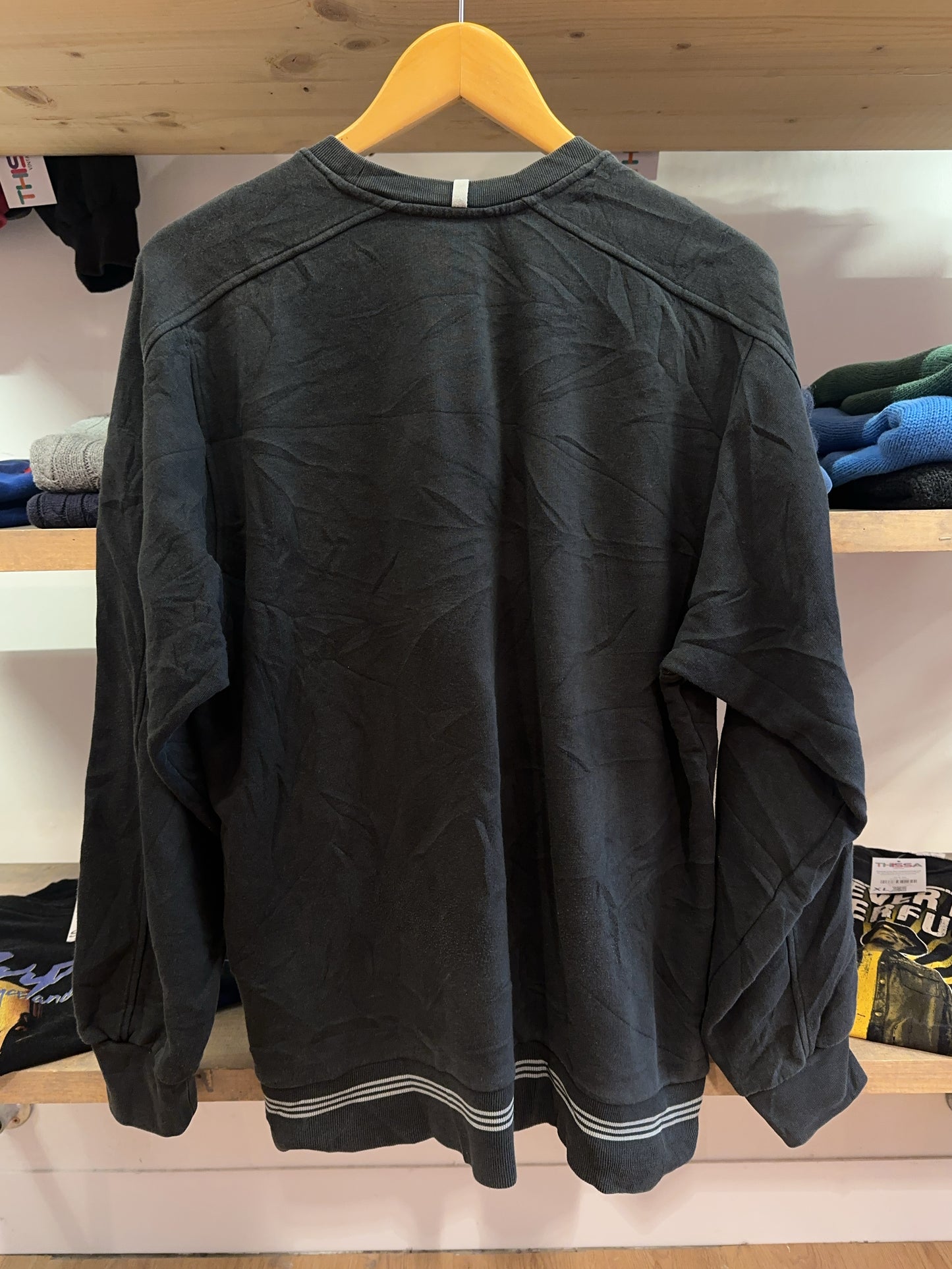 M - Vintage 2000's Adidas Sweatshirt