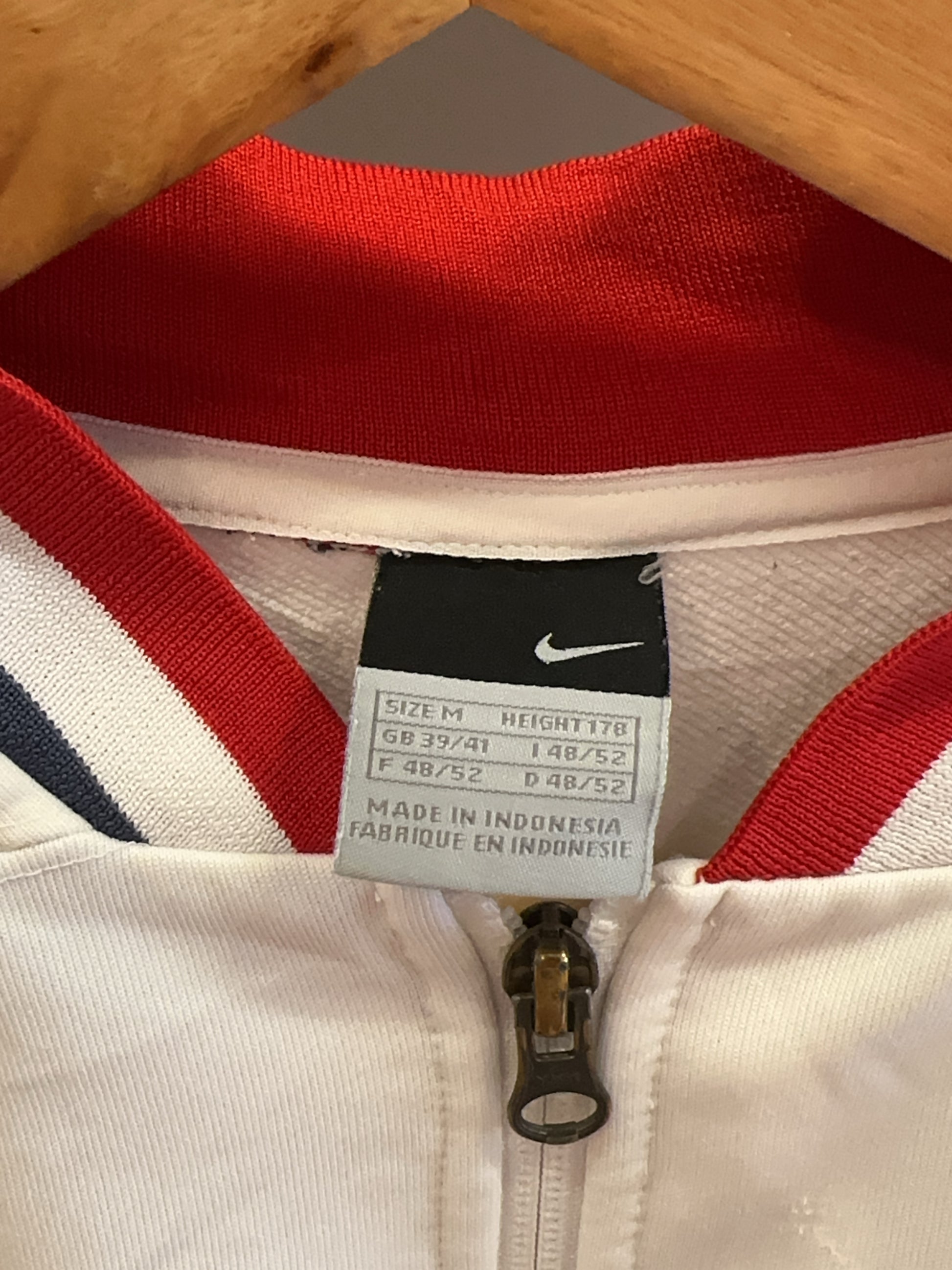 M - 2006-07 Croatia Nike Track Jacket