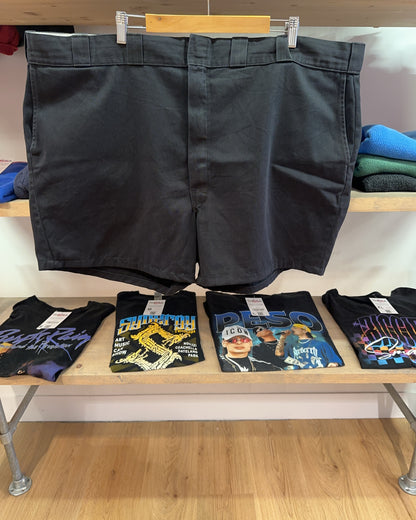 48 - Dickies Shorts