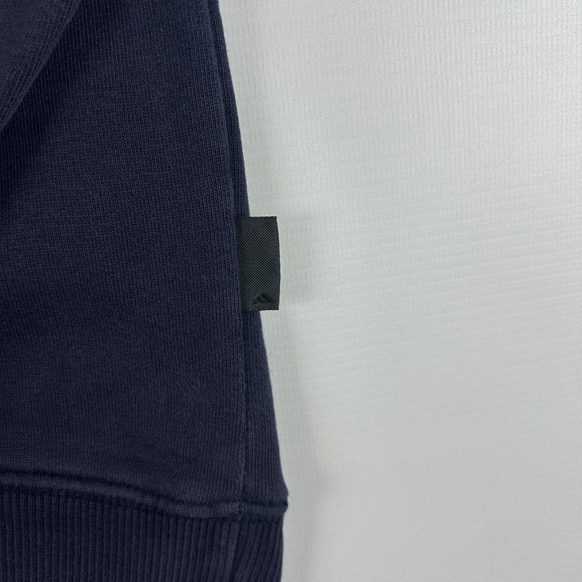 M - Vintage 2000's Adidas Sweatshirt
