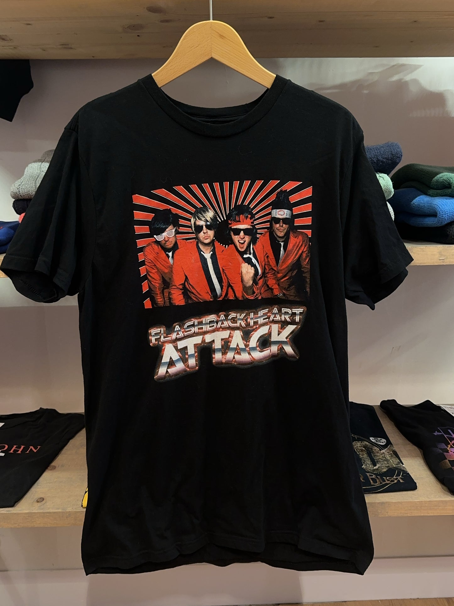Flashback Heart Attack Band T-shirt - L