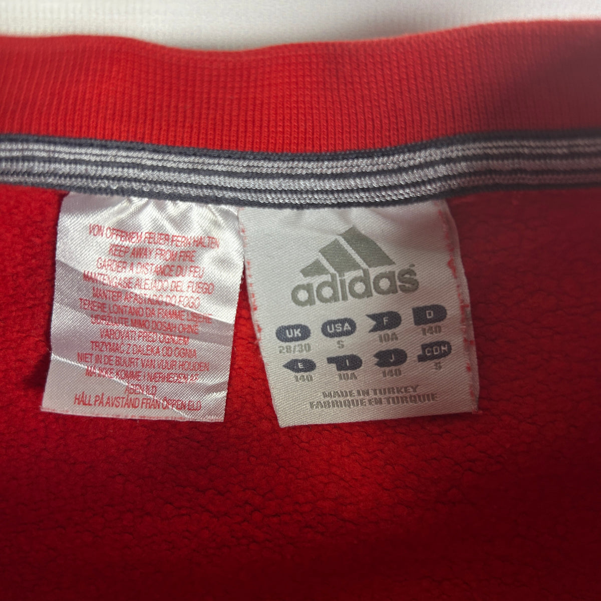 XS - Vintage 2000's Adidas Sweatshirt