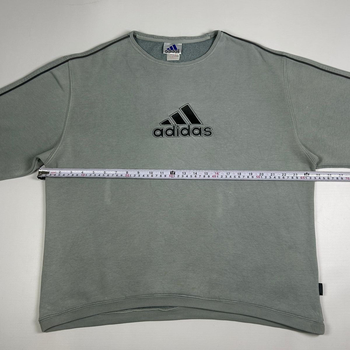 L - Vintage 2000's Adidas Sweatshirt