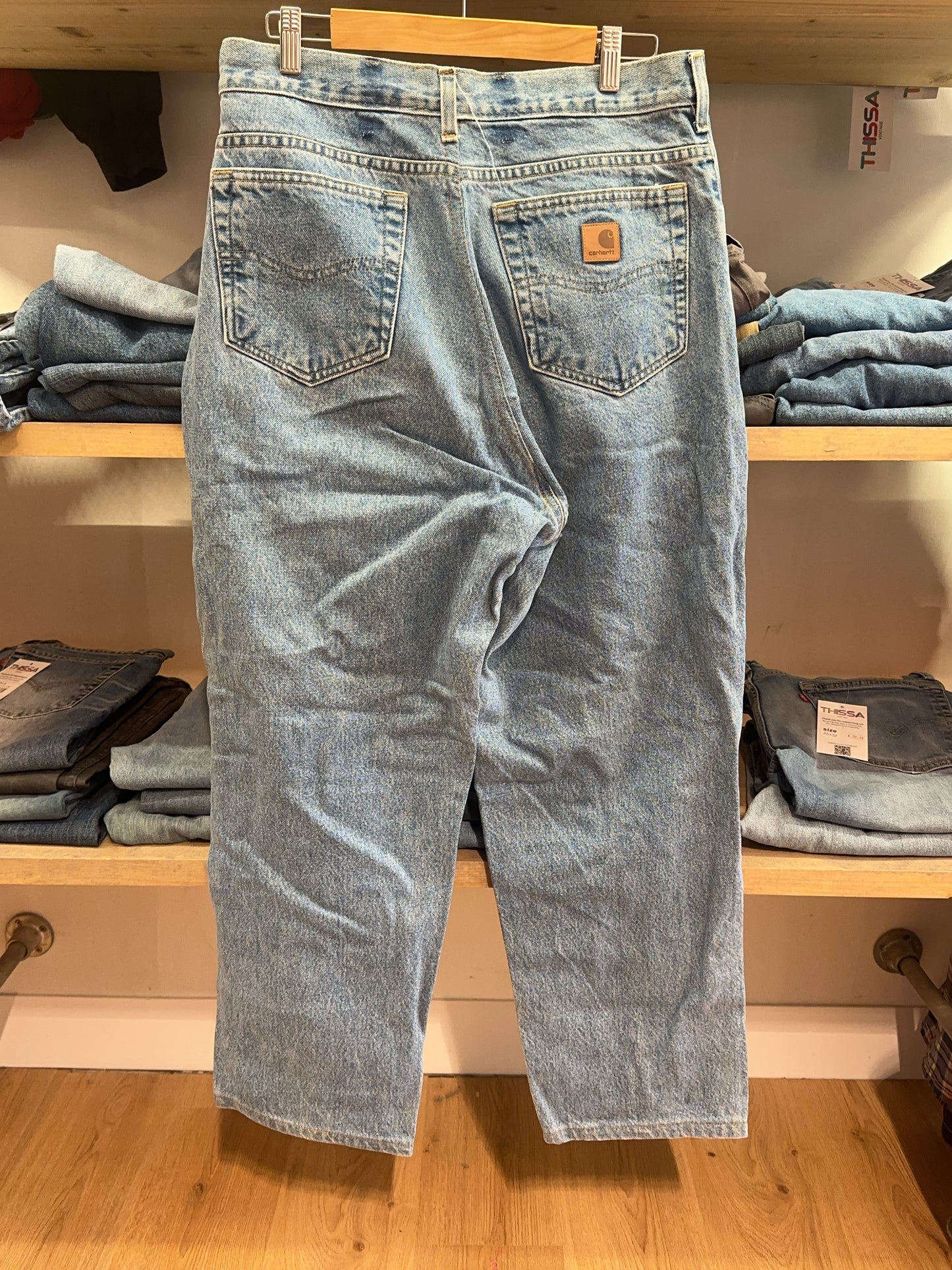 32 X 30 - Carhartt Jeans
