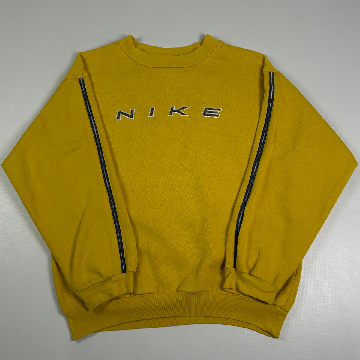 XS - Vintage 2000's Nike Sweatshirt