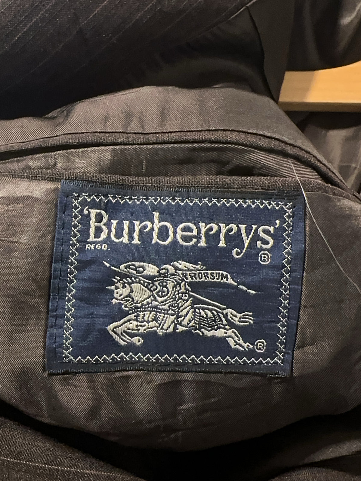 44L - Burberry Blazer