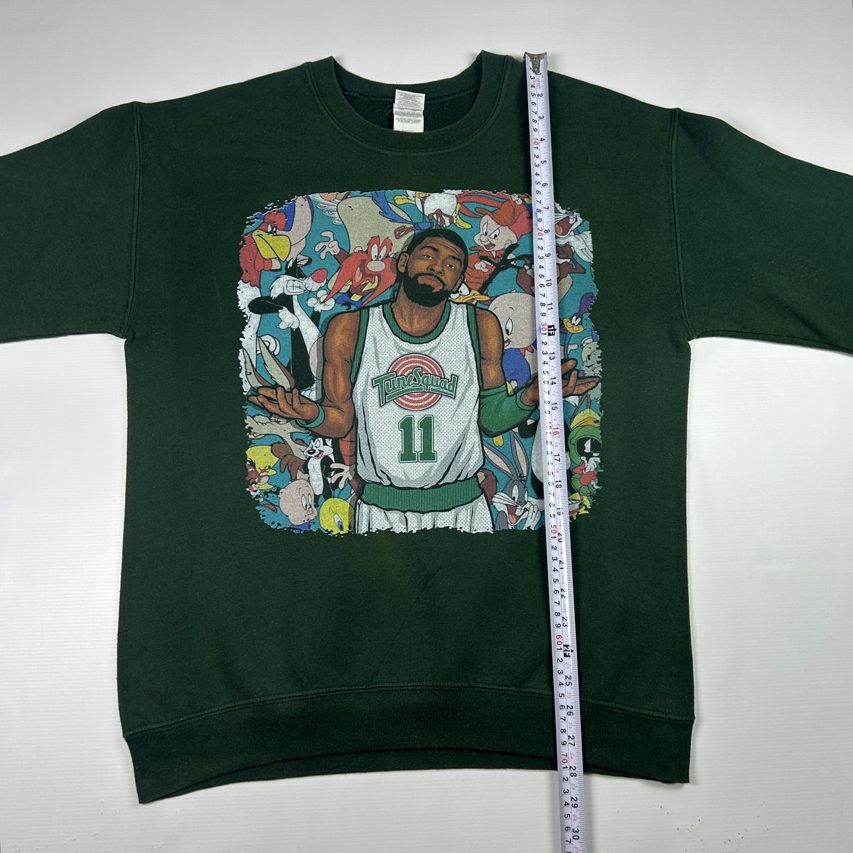 L - 2000's Looney Tunes x Tune Squad Kyrie Irving NBA Sweatshirt