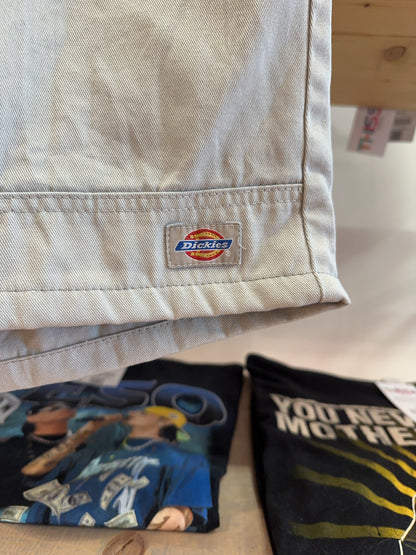 38 - Dickies Shorts