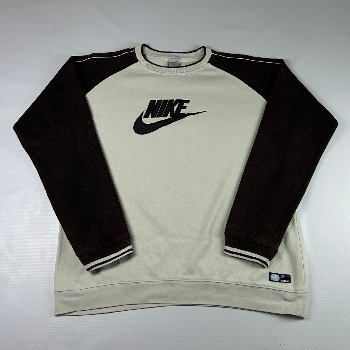 M - Vintage 2000's Nike Sweatshirt