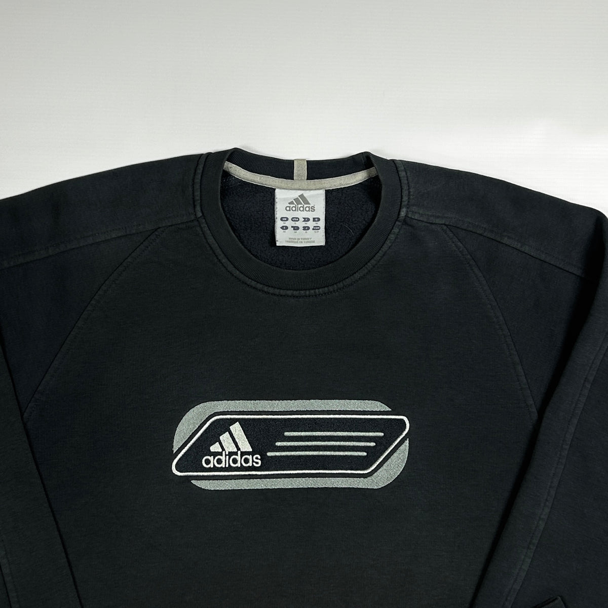 M - Vintage 2000's Adidas Sweatshirt