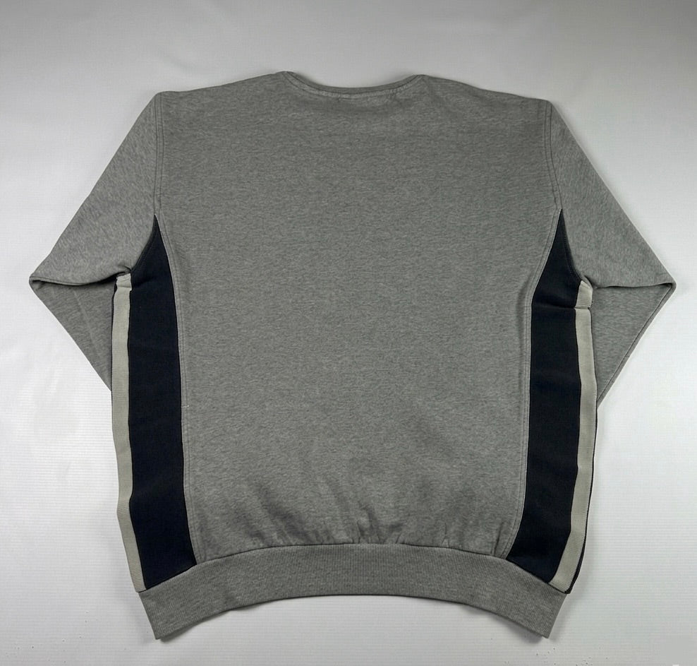 L - Vintage 2000's Nike Sweatshirt