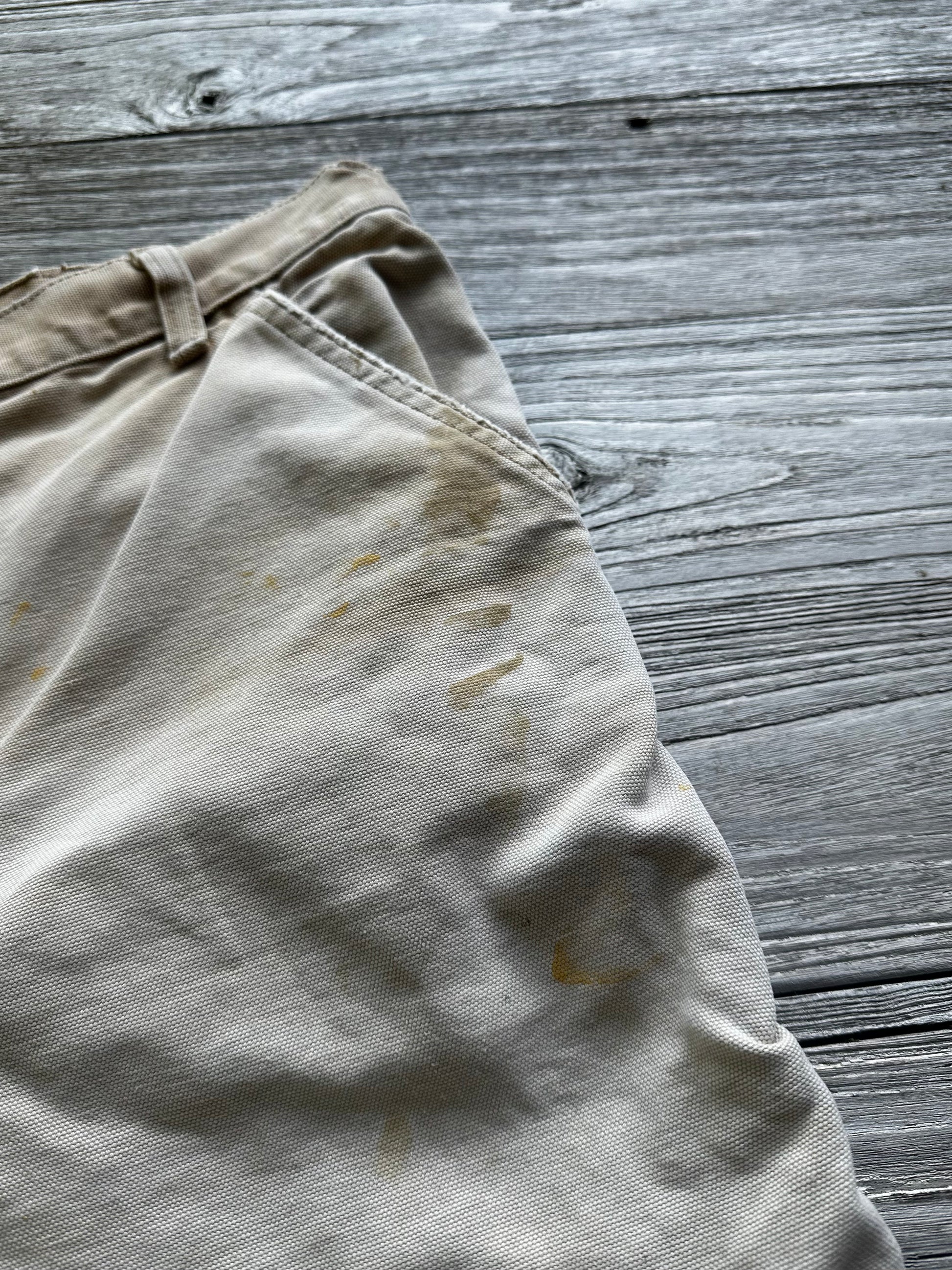 32 - 1990s Carhartt Shorts