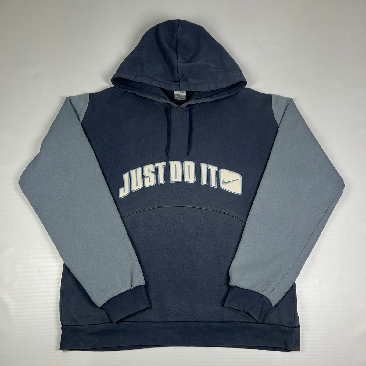 L - Vintage 2000's Nike Hoodie