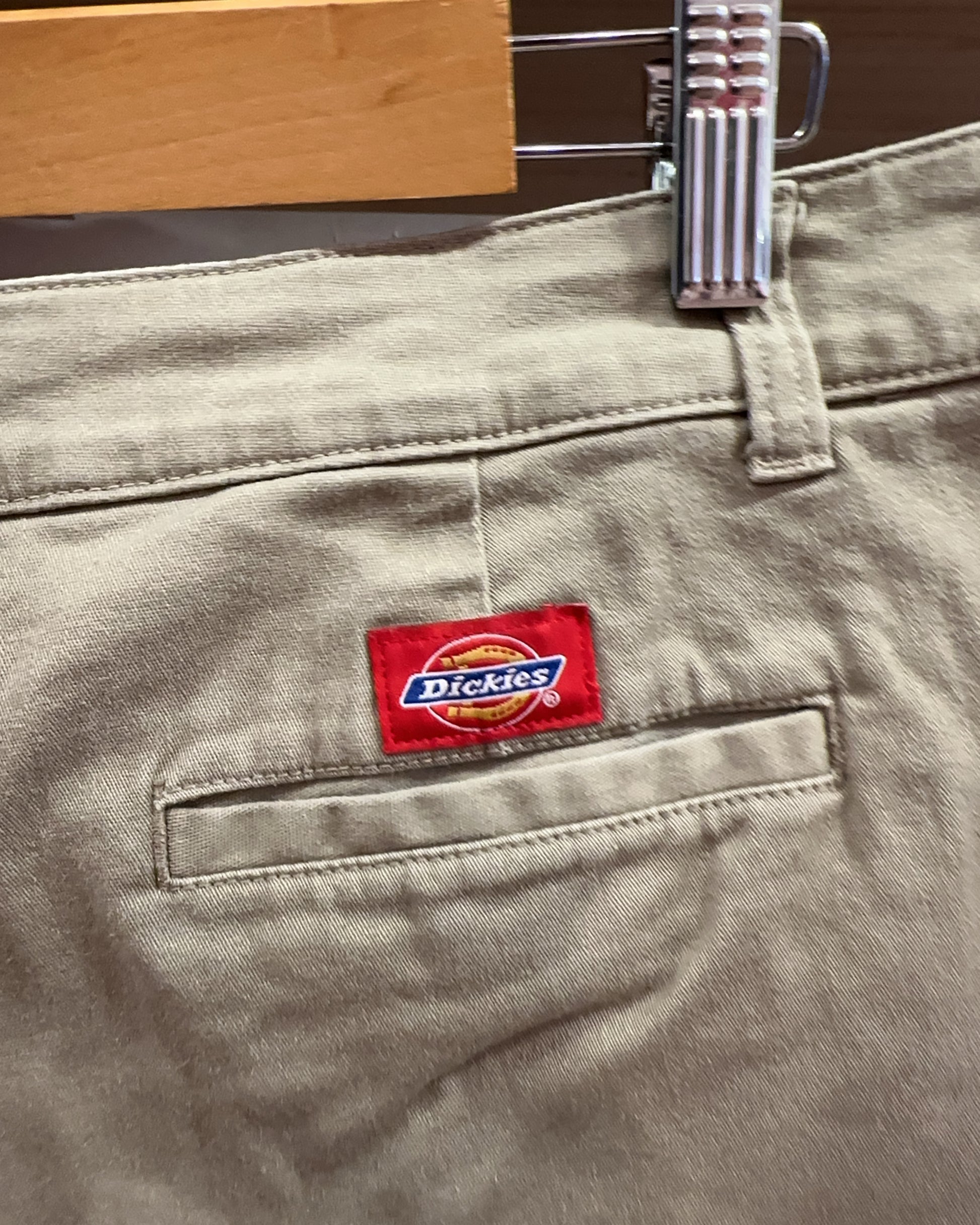 32 - Dickies Shorts