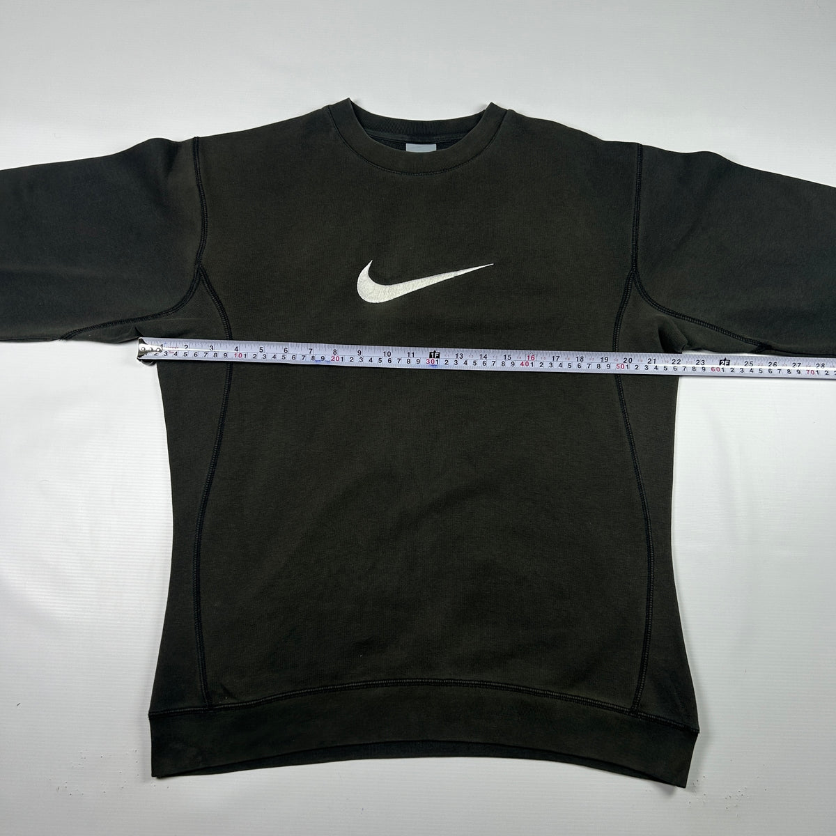 M - Vintage 2000's Nike Big Swoosh Sweatshirt
