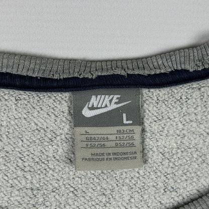 L - Vintage 2000's Nike Sweatshirt