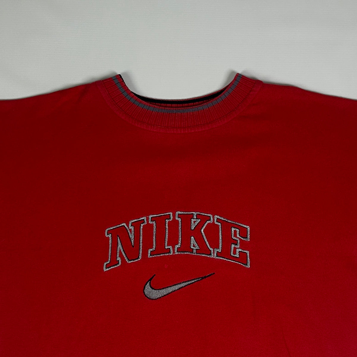 M - Vintage 2000's Nike Sweatshirt
