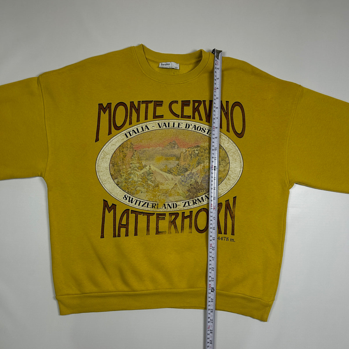 M - Vintage Monte Cervino Graphic Sweatshirt