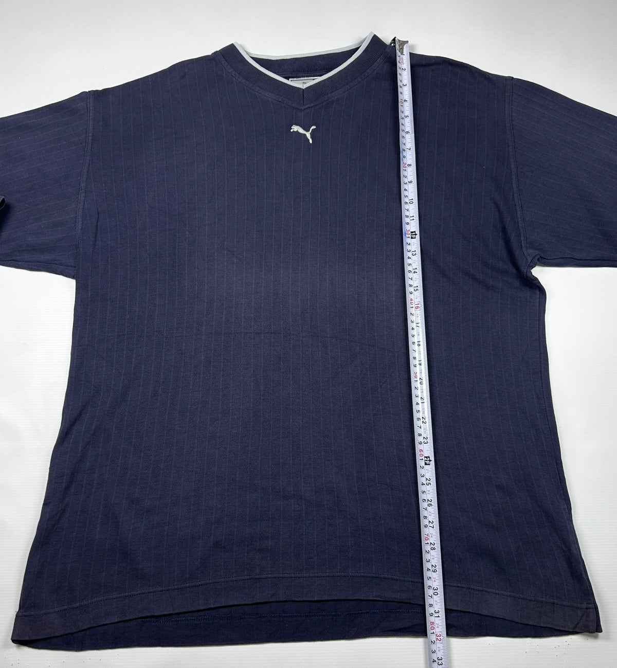 L - 1990's Puma Navy Long Essentials Elevated Relaxed Material Sleeve V-Neck Shirt