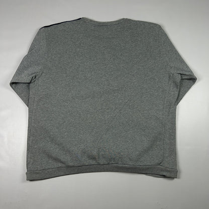 L - Vintage 2000's Nike Sweatshirt