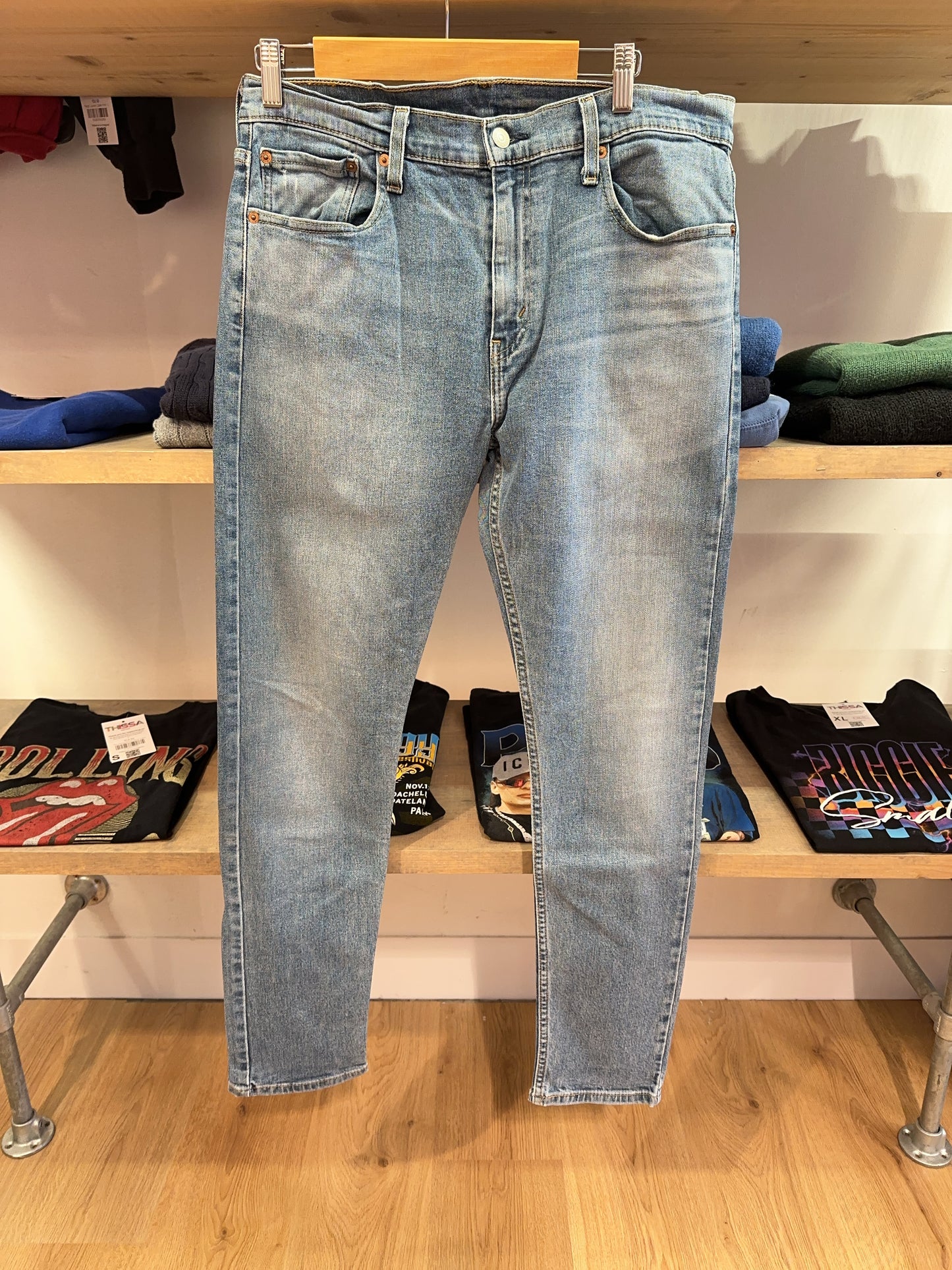 Levi's Jeans - 33 X 32