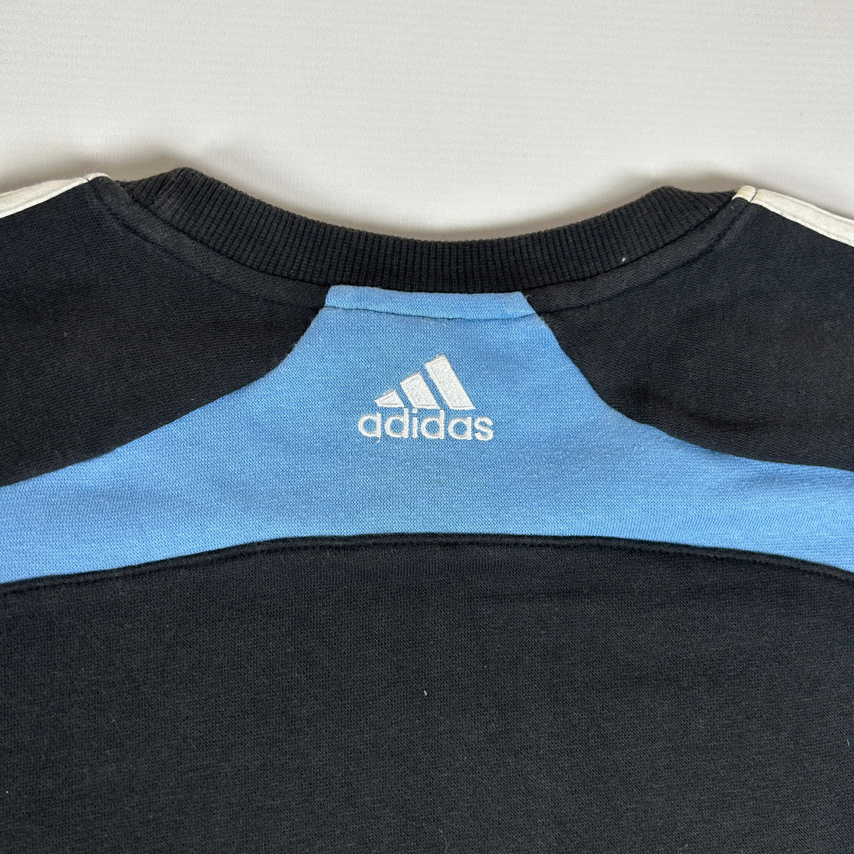 XL - Vintage 2000's Adidas Sweatshirt