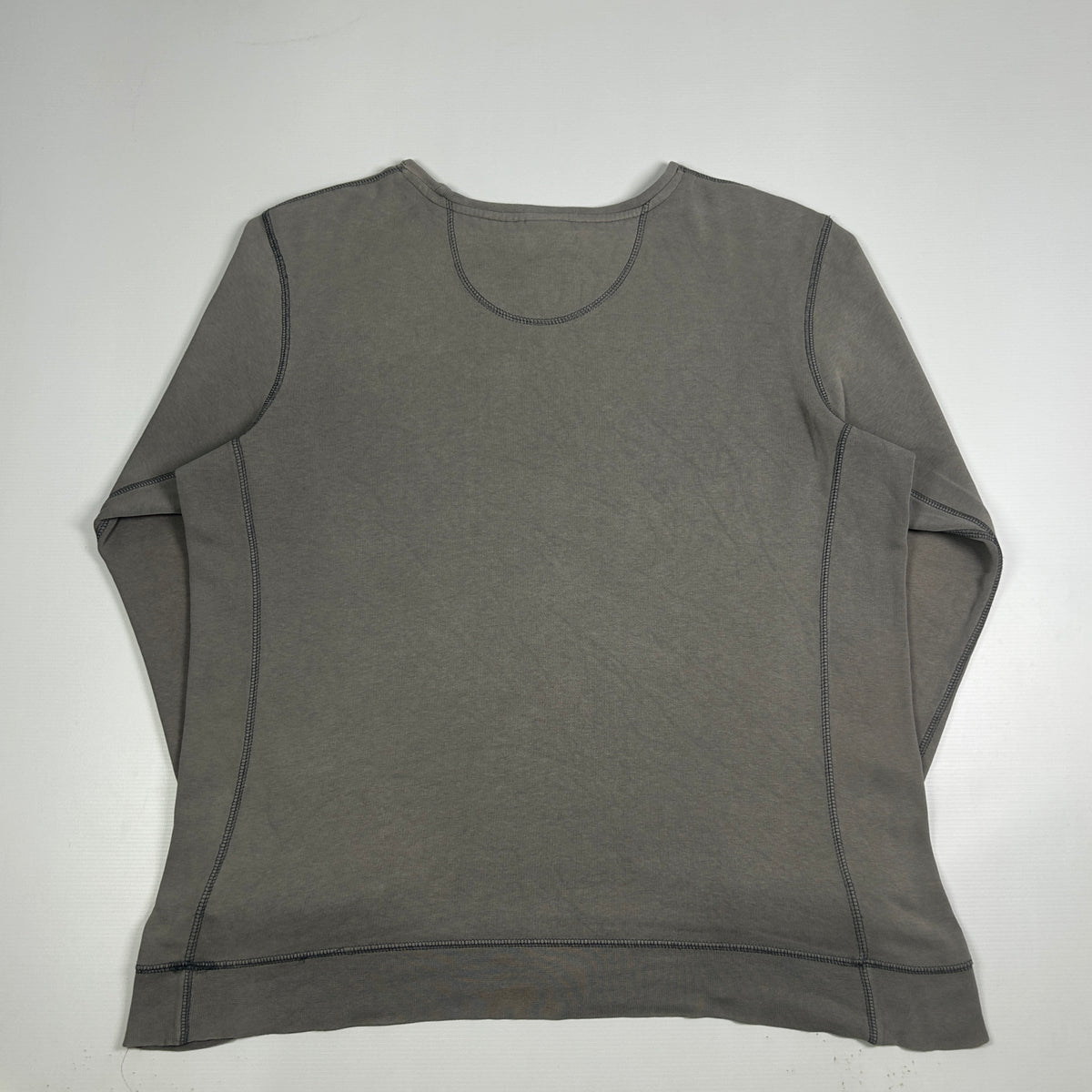 M - Vintage 2000's Nike Sweatshirt