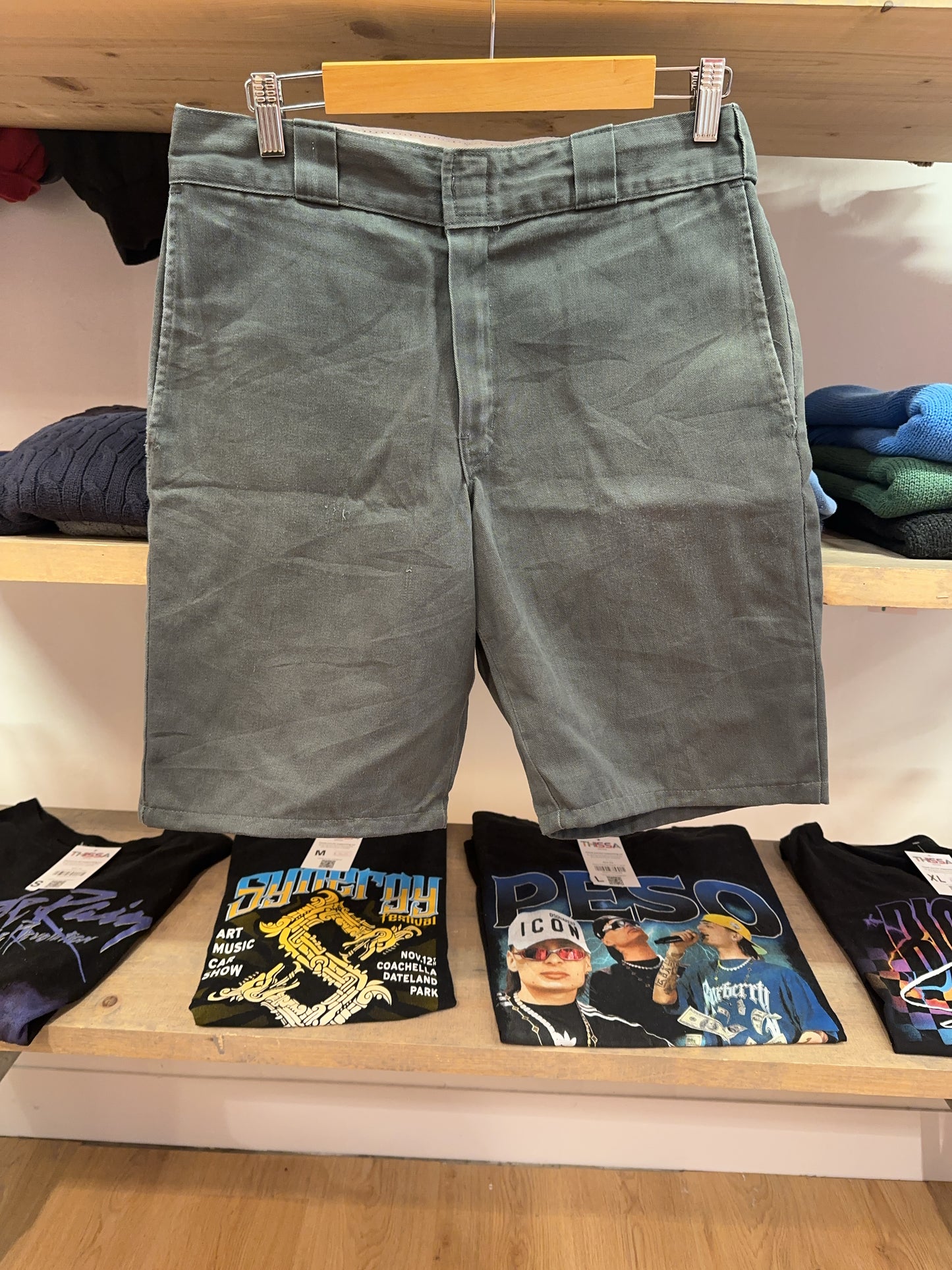 32 - Dickies Shorts