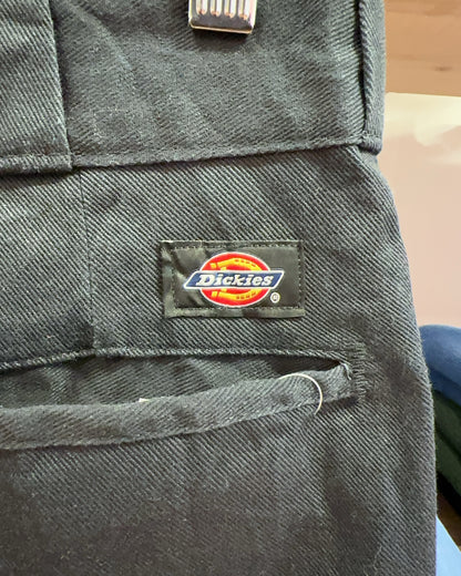33 - Dickies Shorts