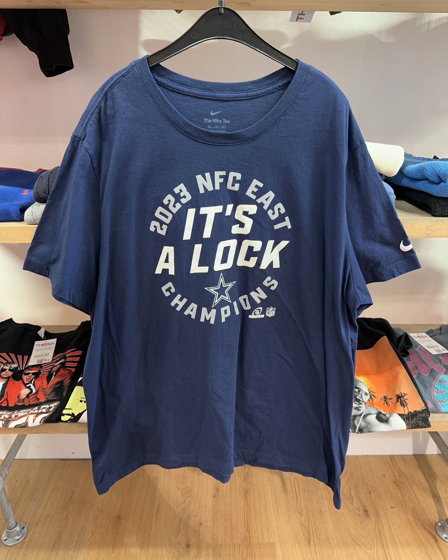 XXL - Nike Dallas Cowboys NFC East Champions T-Shirt