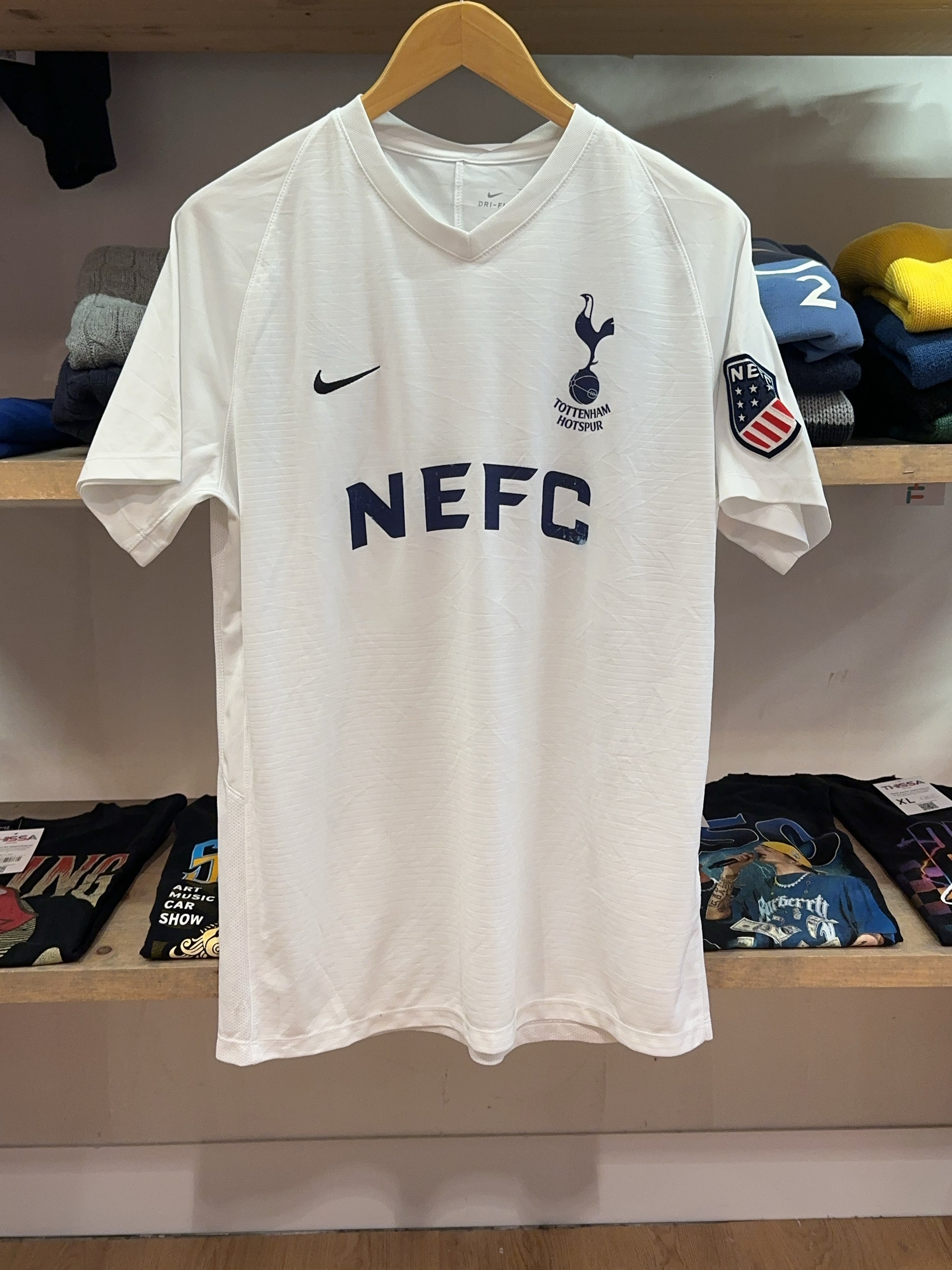 2021-2023 Tottenham Hotspur Nike Home Football Shirt 17 - L