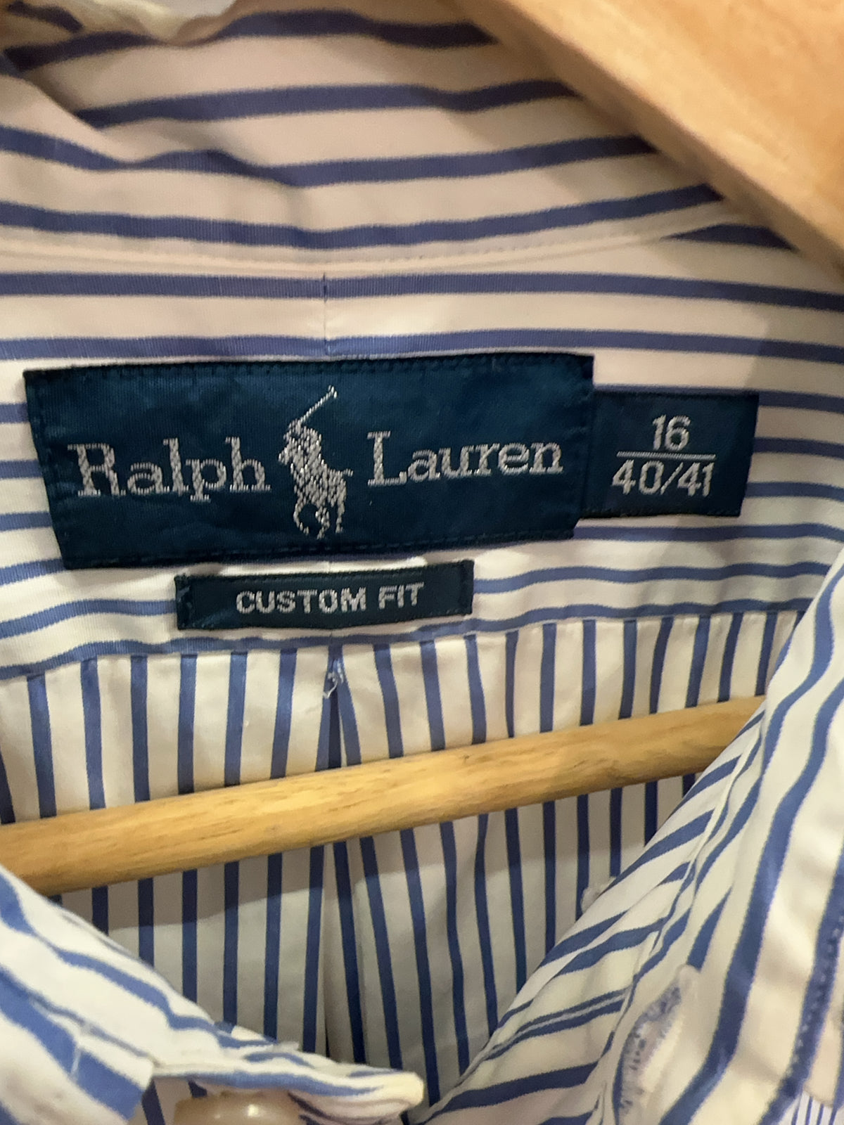 L - Ralph Lauren Shirt