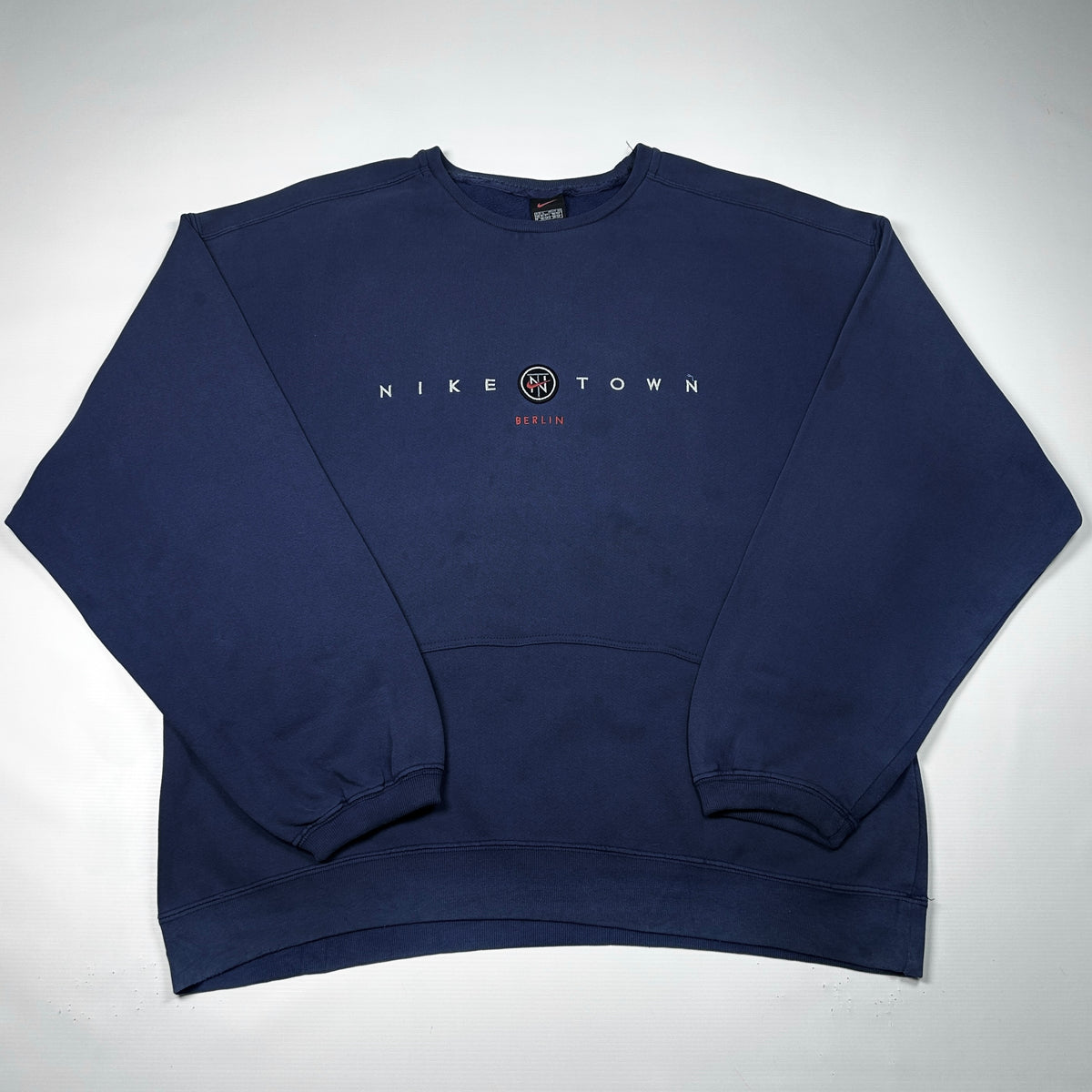 XL - 1990's Nike Town Berlin Navy Sweatshirt