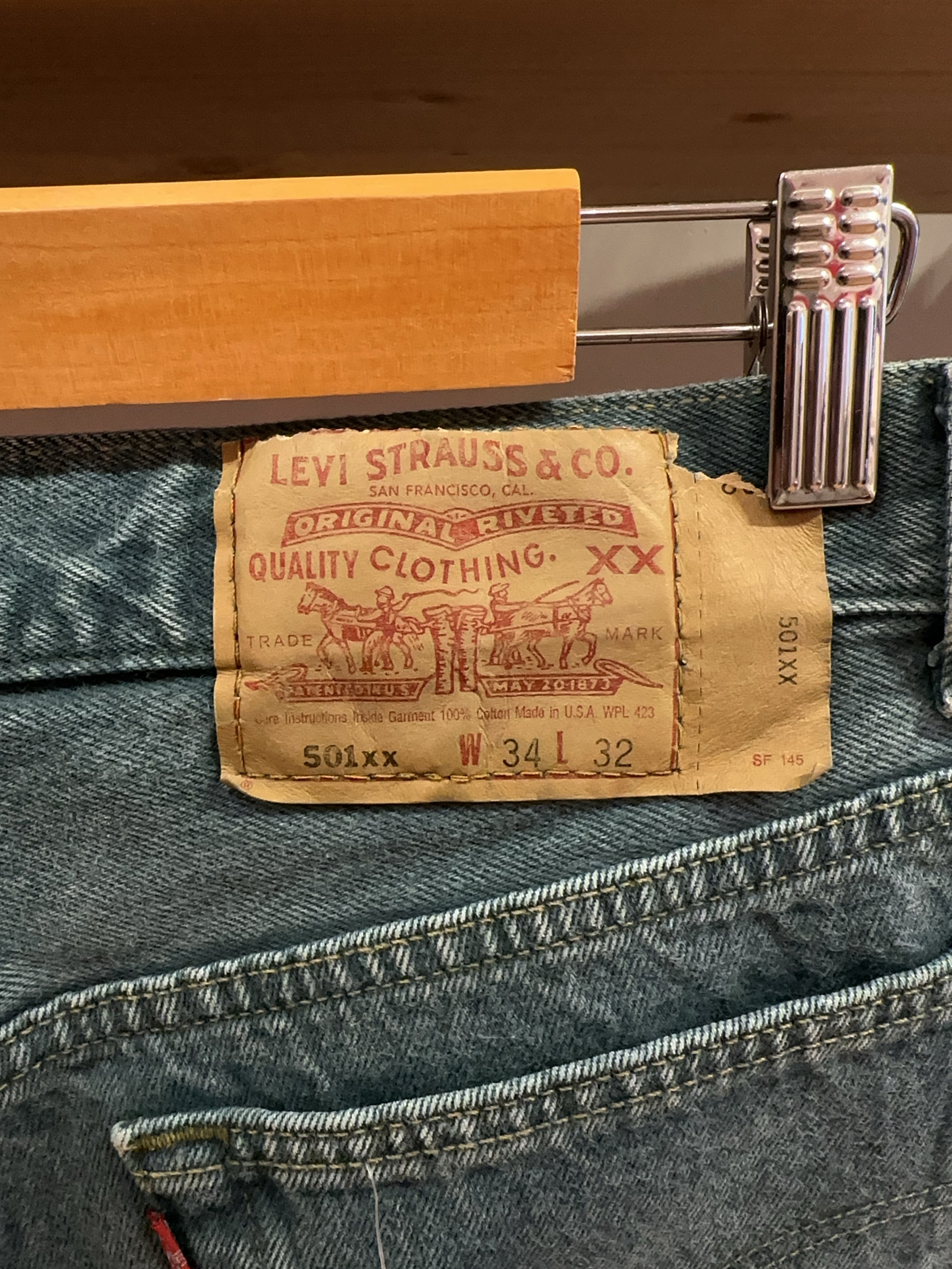 Levi's Jeans - 34 X 32