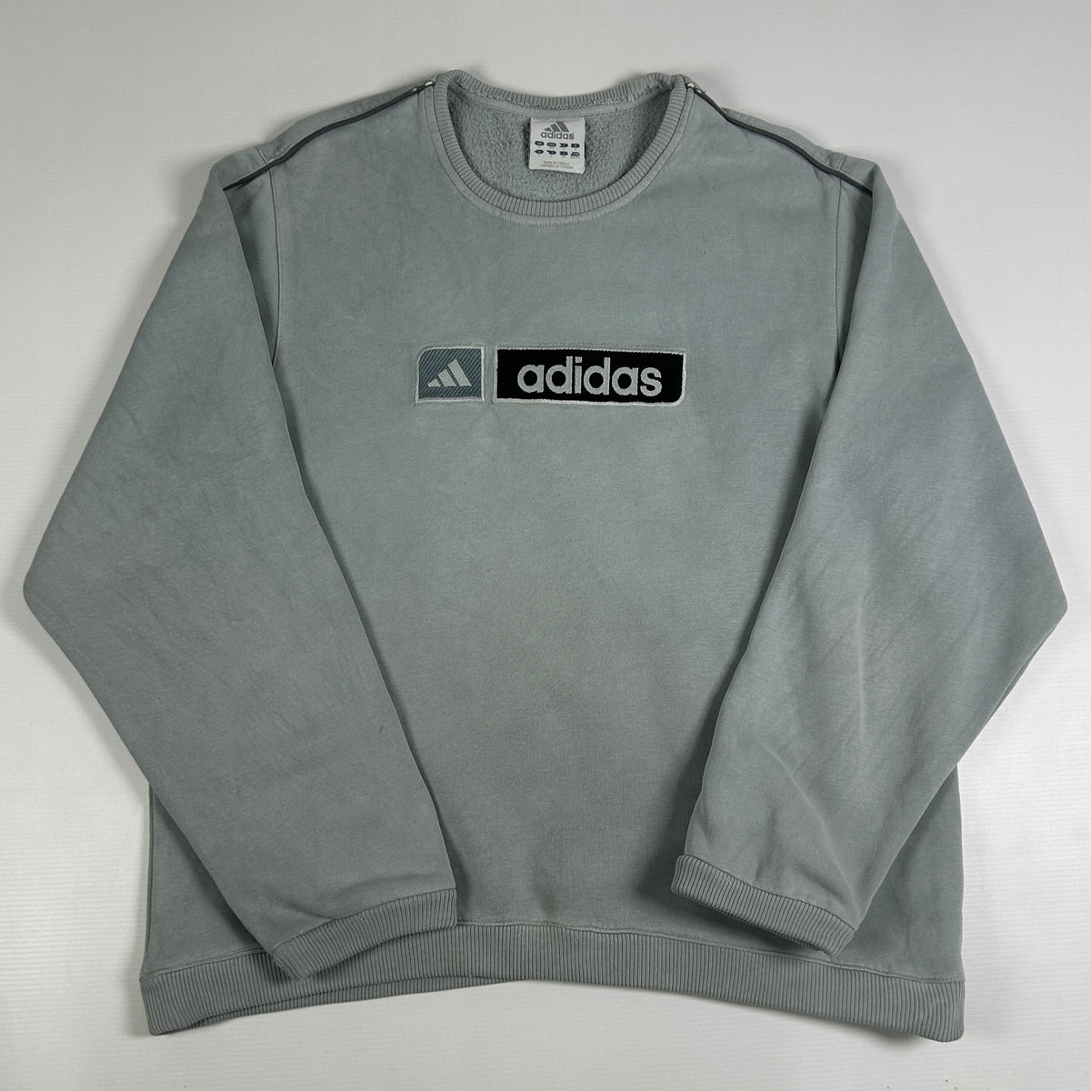 S - Vintage 2000's Adidas Sweatshirt