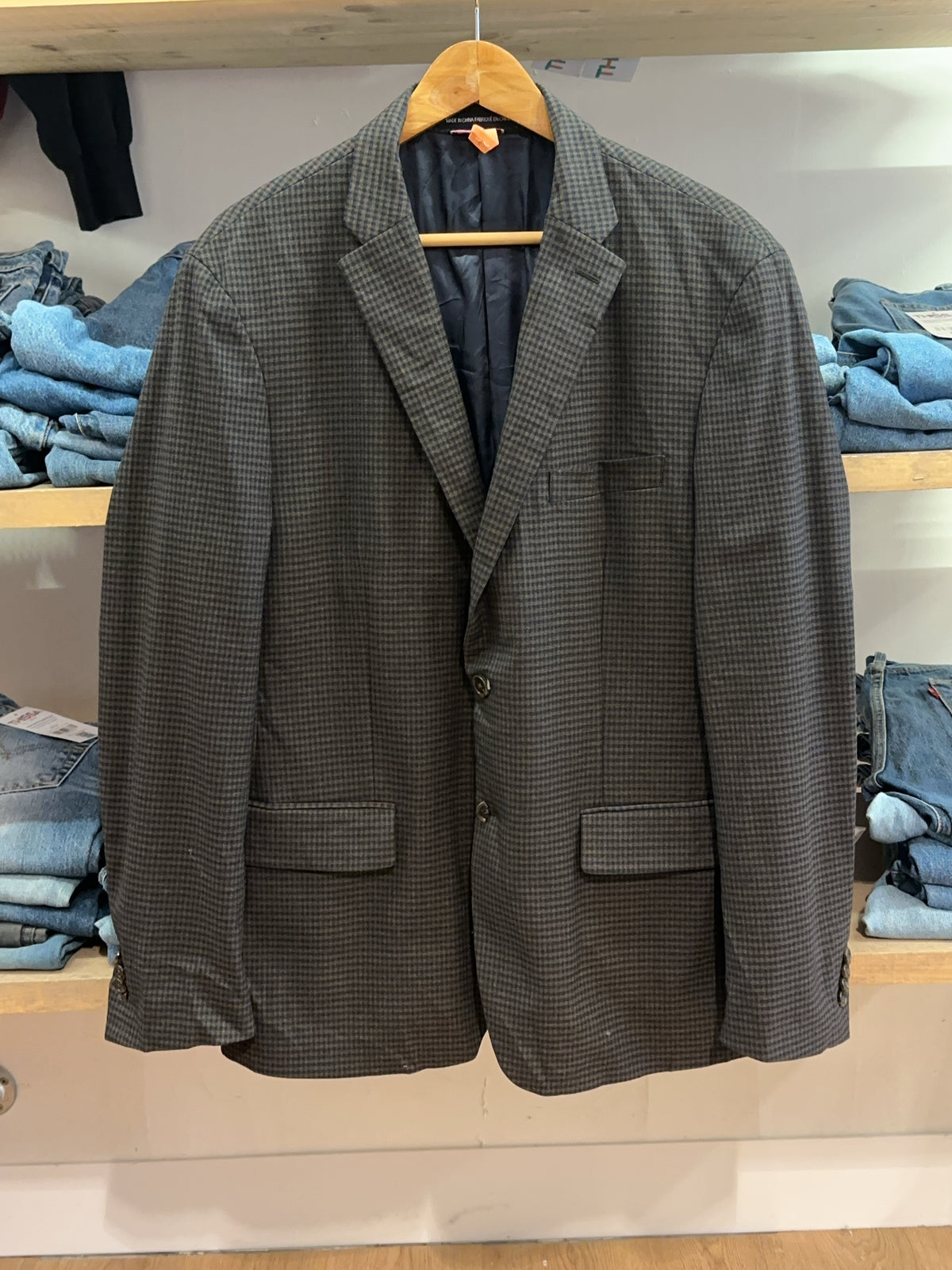 42R - Tommy Hilfiger Blazer