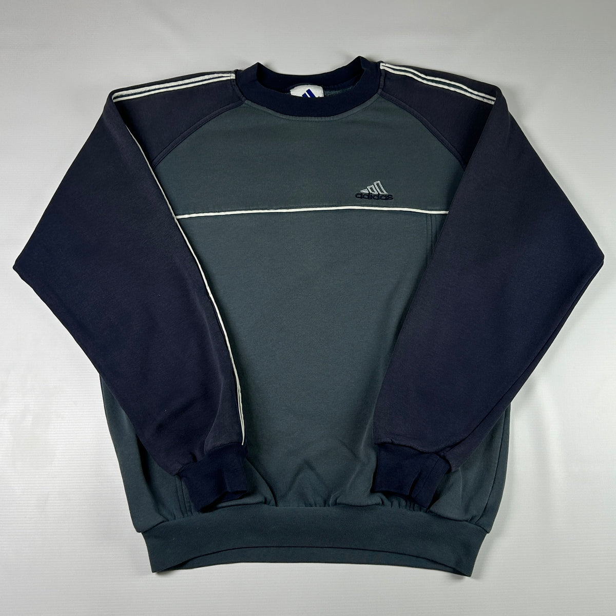 M - Vintage 1990's Adidas Sweatshirt