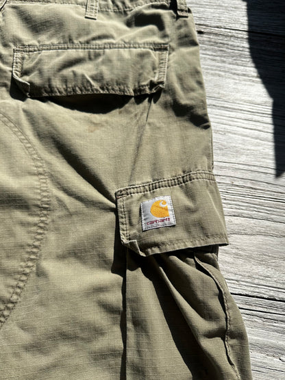36 - Carhartt Shorts