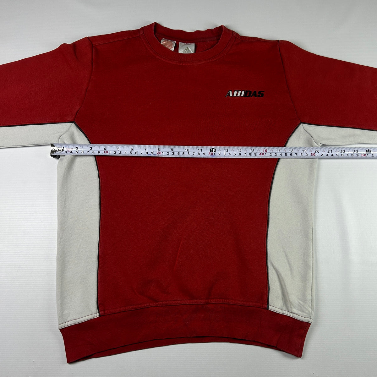 S - Vintage 2000's Adidas Sweatshirt