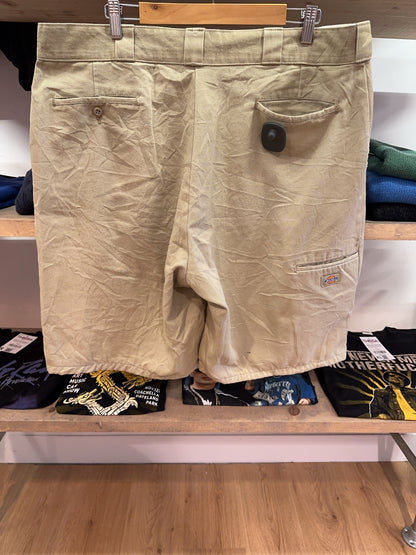 40 - Dickies Shorts