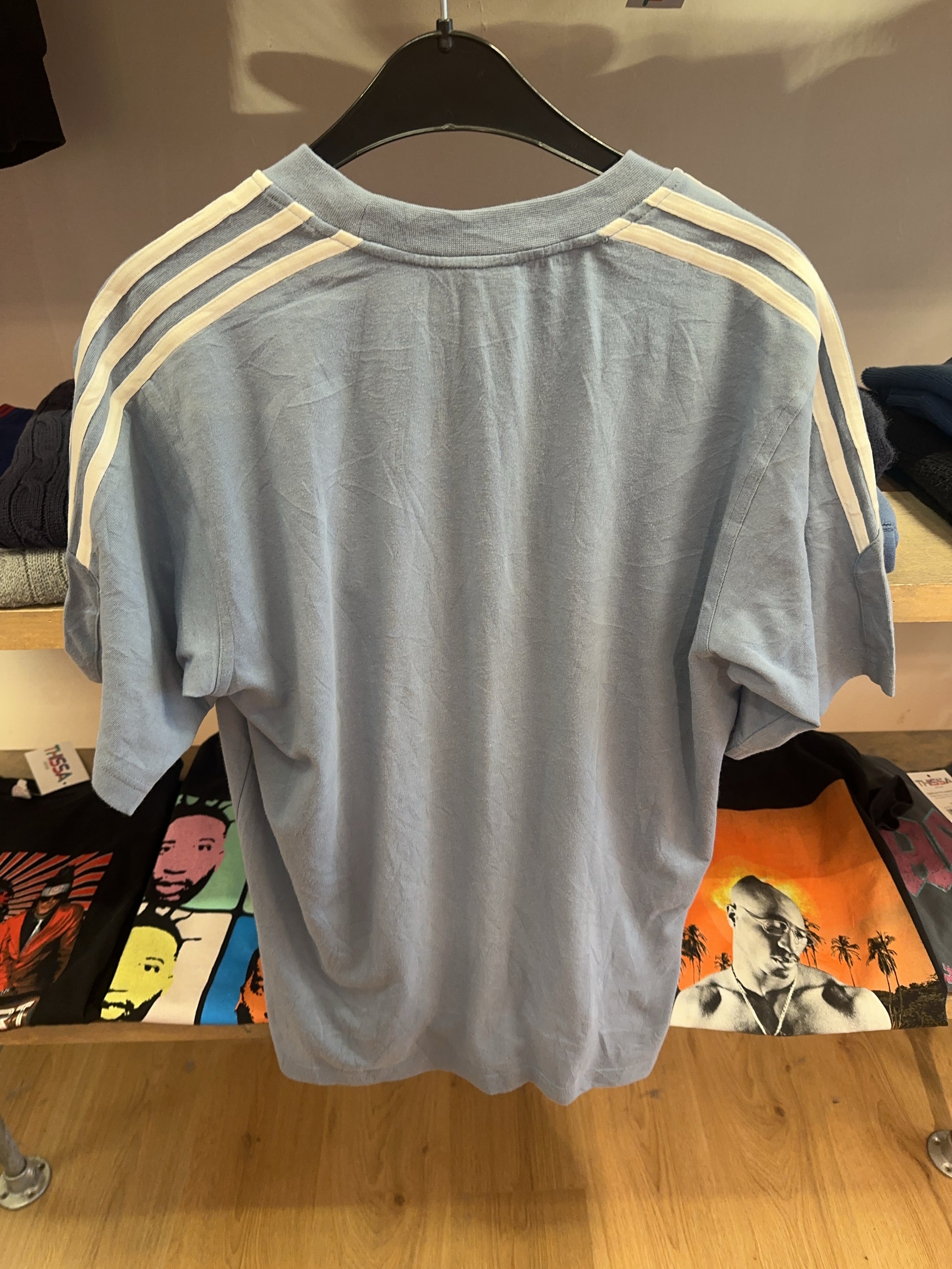 M - 2000's Adidas T-shirt