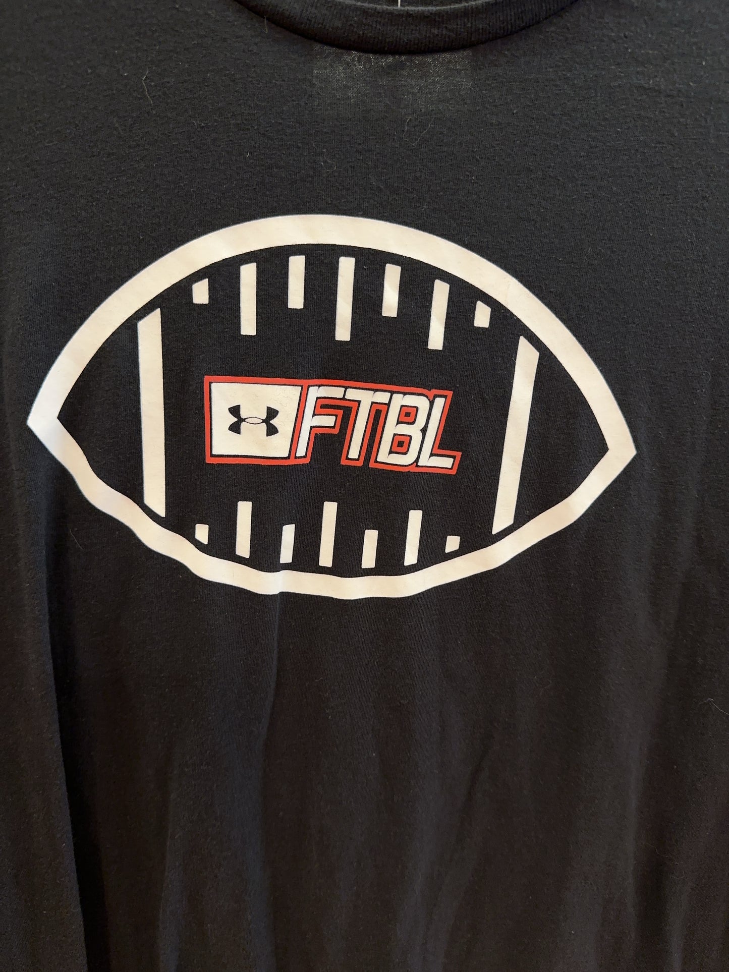 M - Under Armour Football T-shirt