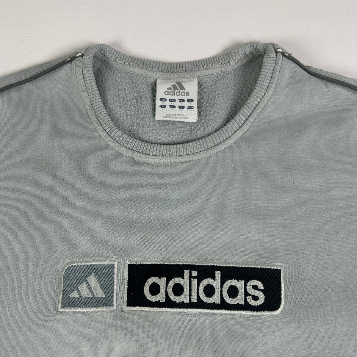 S - Vintage 2000's Adidas Sweatshirt