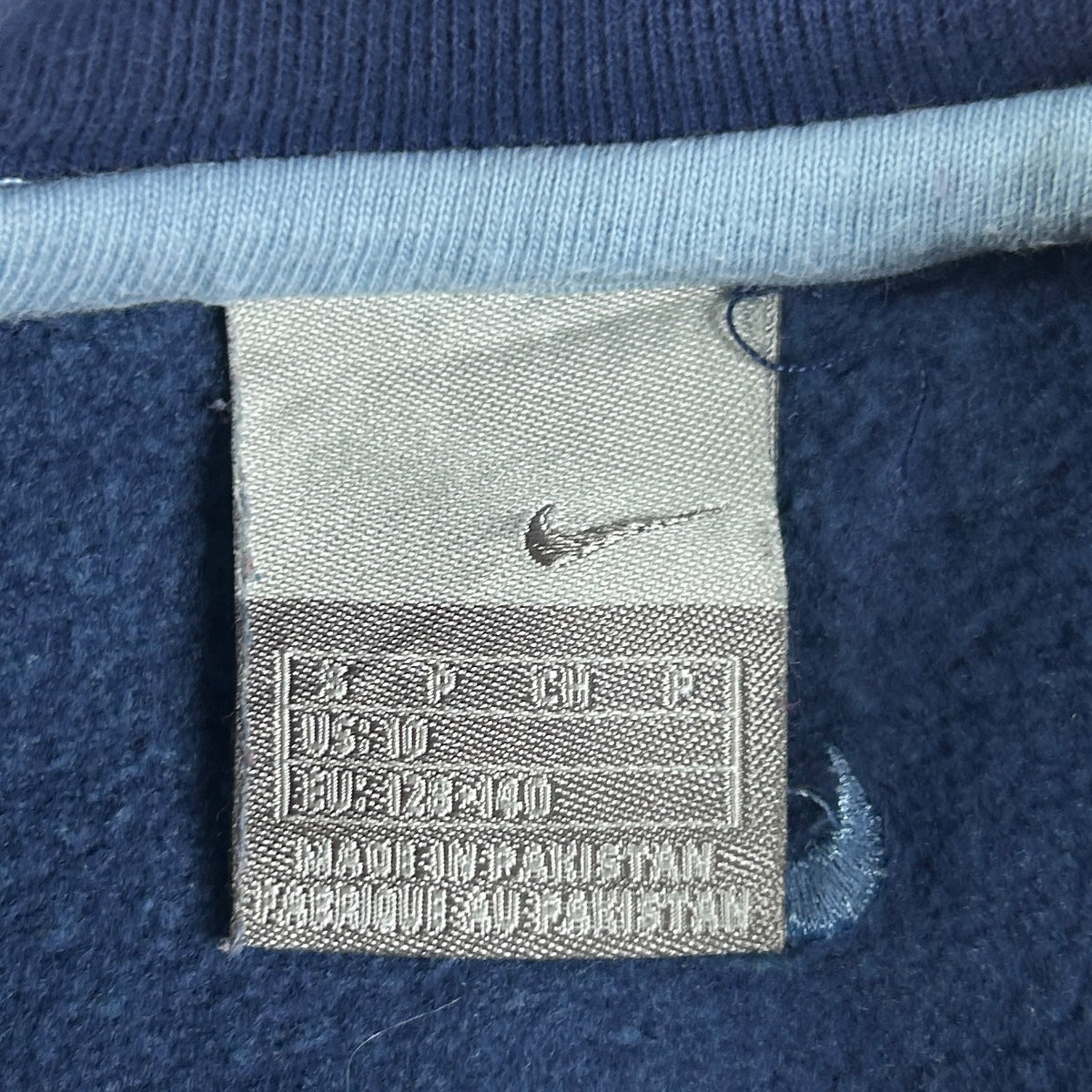 XXS - Vintage 2000's Nike Athletic 7 Sweatshirt