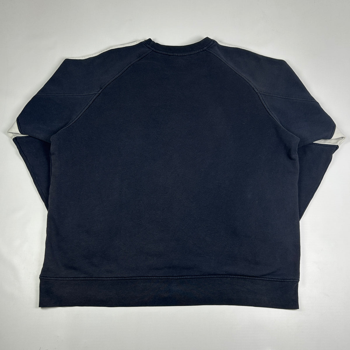 XL - Vintage 2000's Adidas Sweatshirt