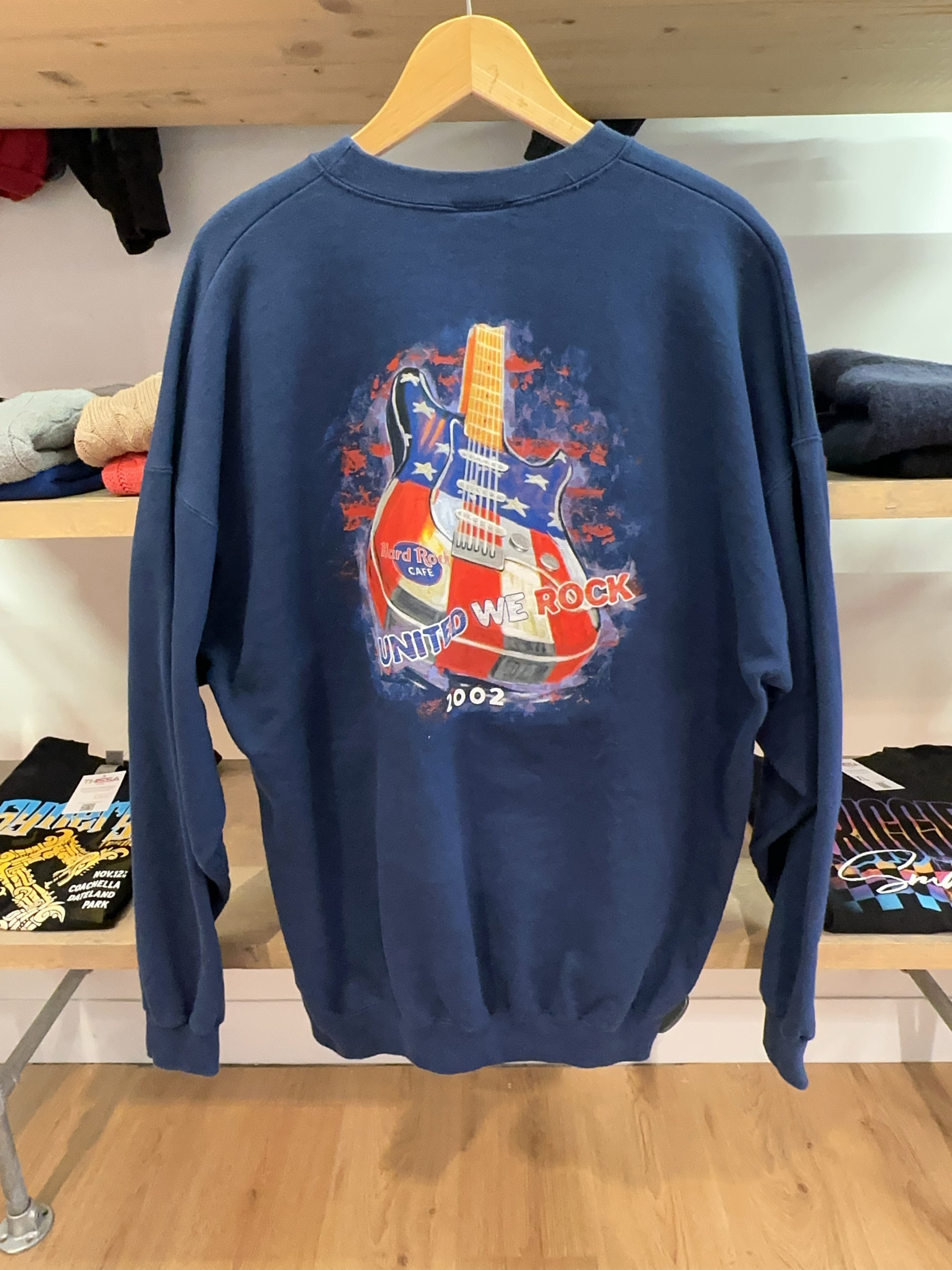 Vintage 20002 Hard Rock Cafe 'United We Rock' Sweatshirt - L