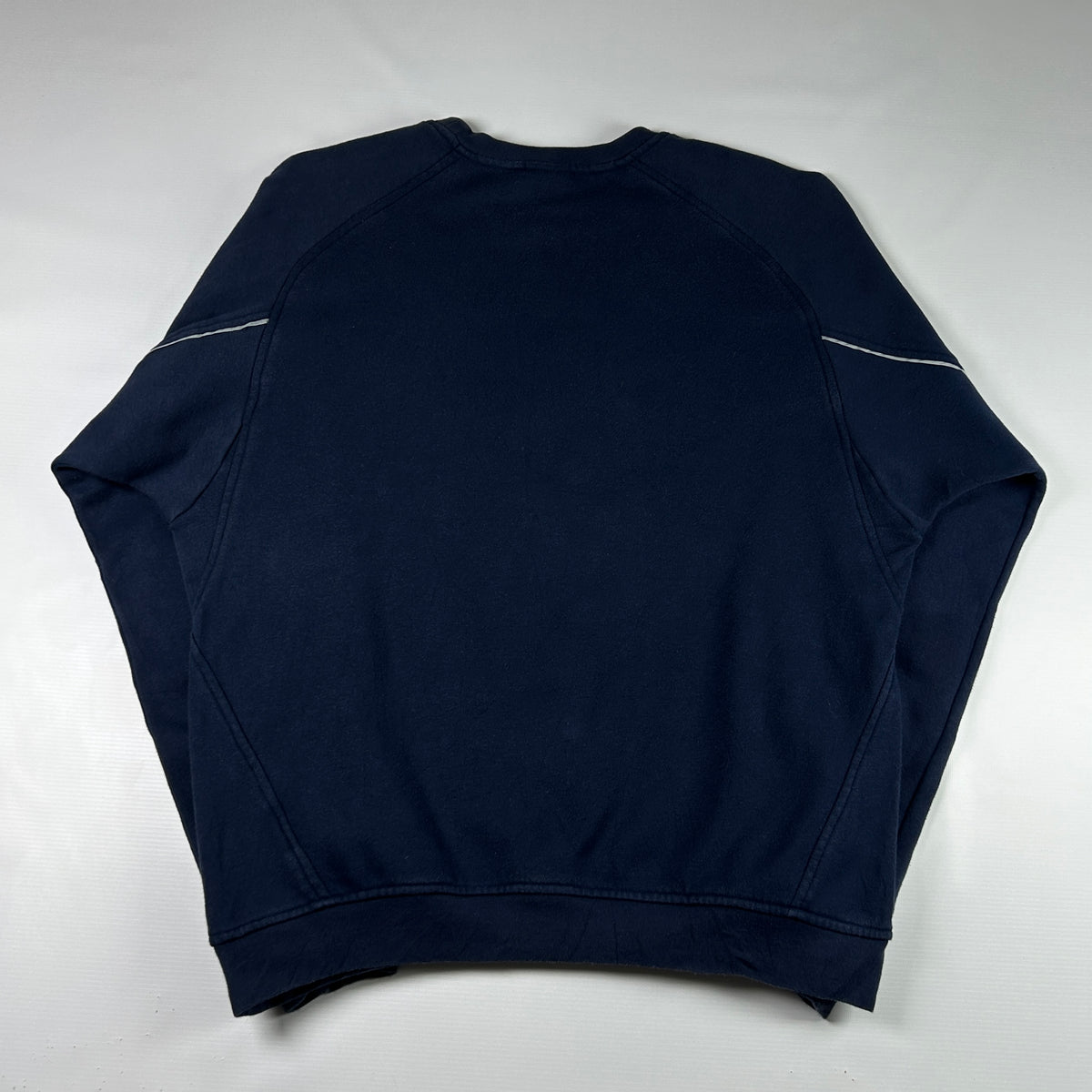 M - Vintage 2000's Nike Sweatshirt