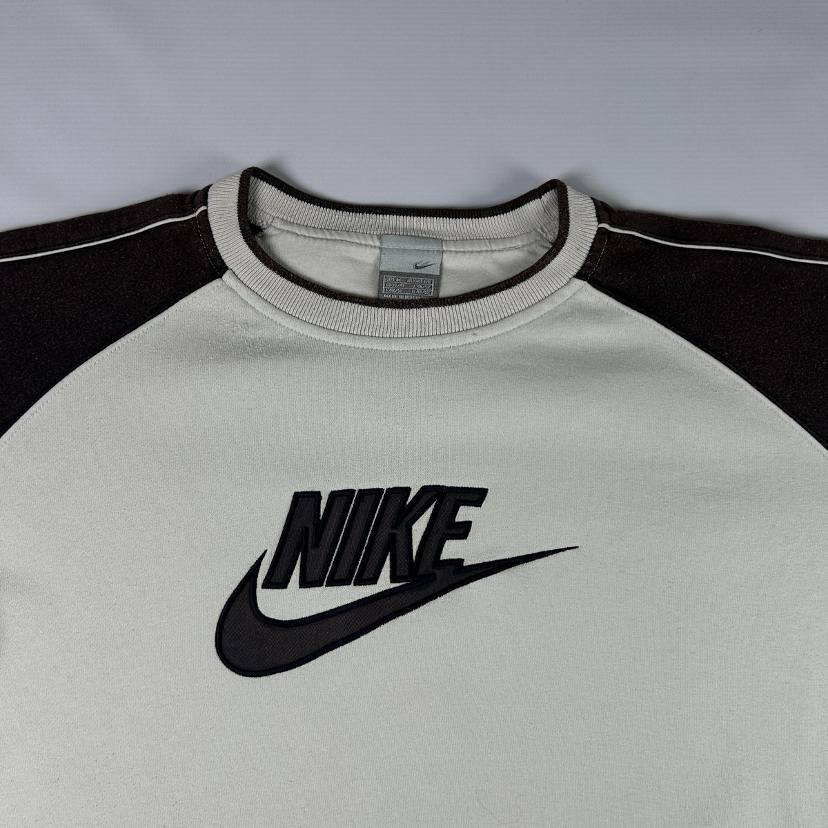 M - Vintage 2000's Nike Sweatshirt