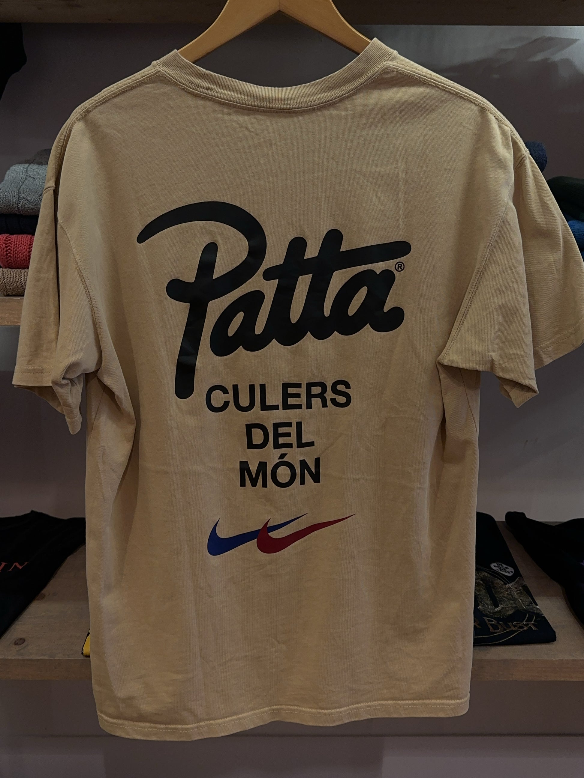 NEW Nike x Patta x Barca Culers del Mon T-shirt - L