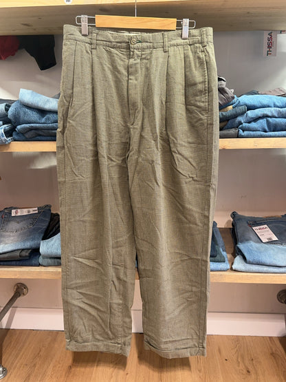 34 - Tommy Hilfiger Pants